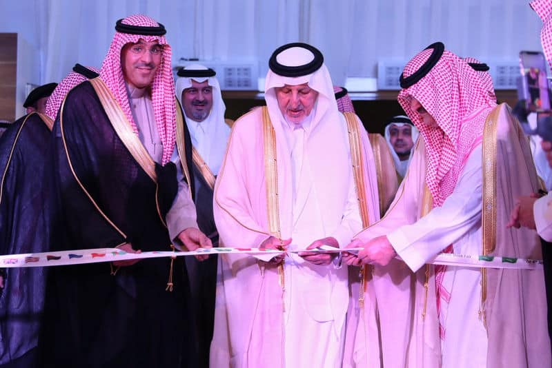 سمو الأمير خالد الفيصل يفتتح معرض جدة للكتاب بنسخته الرابعة 