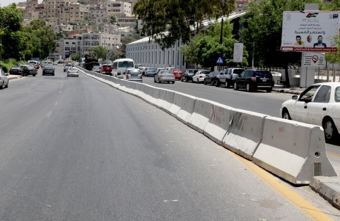 إغلاق شارع عمر مطر المحاذي لمبنى أمانة عمان وتحويل السير ...