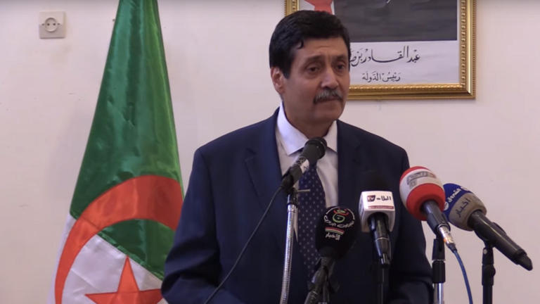 وزير جزائري يدعو البرلمان لفتح ملف تجريم الاستعمار الفرنسي