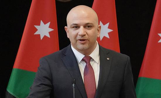 Minister self-isolating after contact with infected Iraqi official