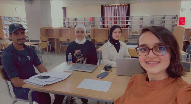 طلبة جامعة عمان الأهلية يفوزون بالمركز الثاني في مسابقة MIC الذي تنظمه جامعة MIT الأميركيةصور