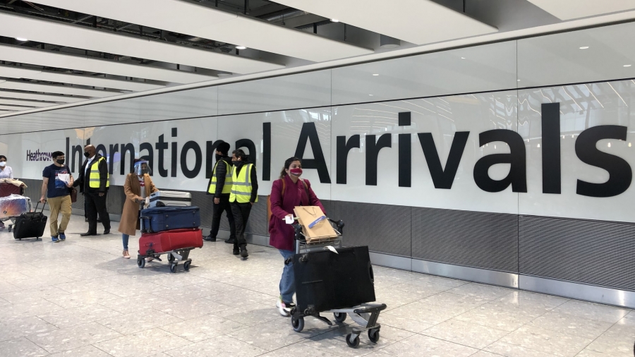 مطار هيثرو يمدد القيود على عدد الرحلات لنهاية تشرين الأول المقبل  