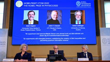 فوز 3 علماء بجائزة نوبل للكيمياء