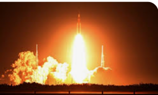 ناسا تطلق بنجاح أقوى صاروخ في العالم للقمر بعد نصف قرن على آخر رحلة أميركية