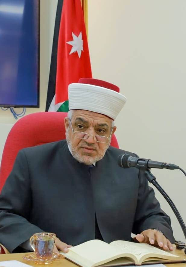 بدء دورة فقهية للأئمة