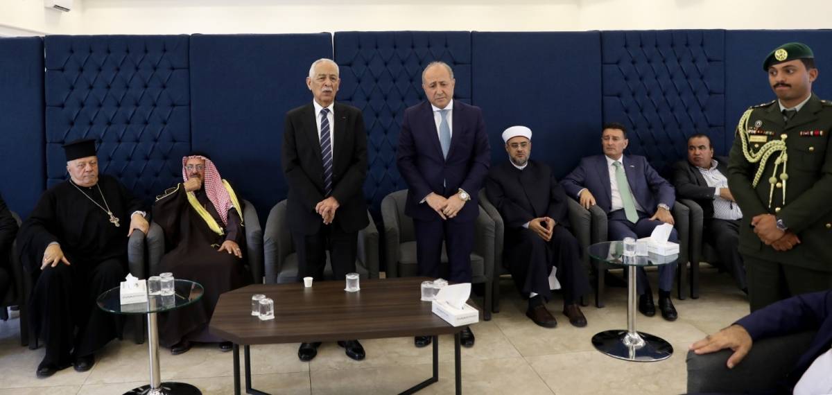 مندوبا عن الملك وولي العهد العيسوي يعزي نفاع والداؤد