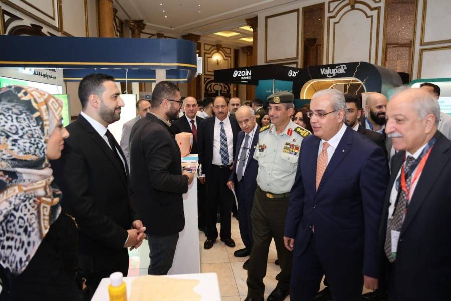 وزير الصحة تعزيز التخصصية والتكامل ركيزة لتطوير الخدمات الجراحية في الأردن
