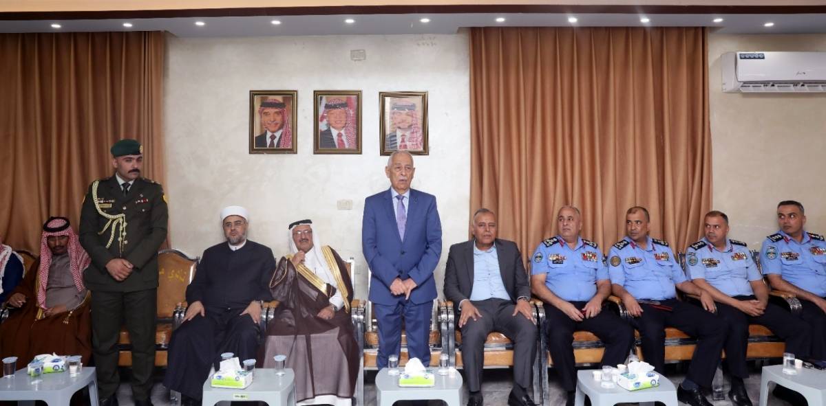 مندوبا عن الملك وولي العهد العيسوي يعزي عشيرتي الحميمات والشياب