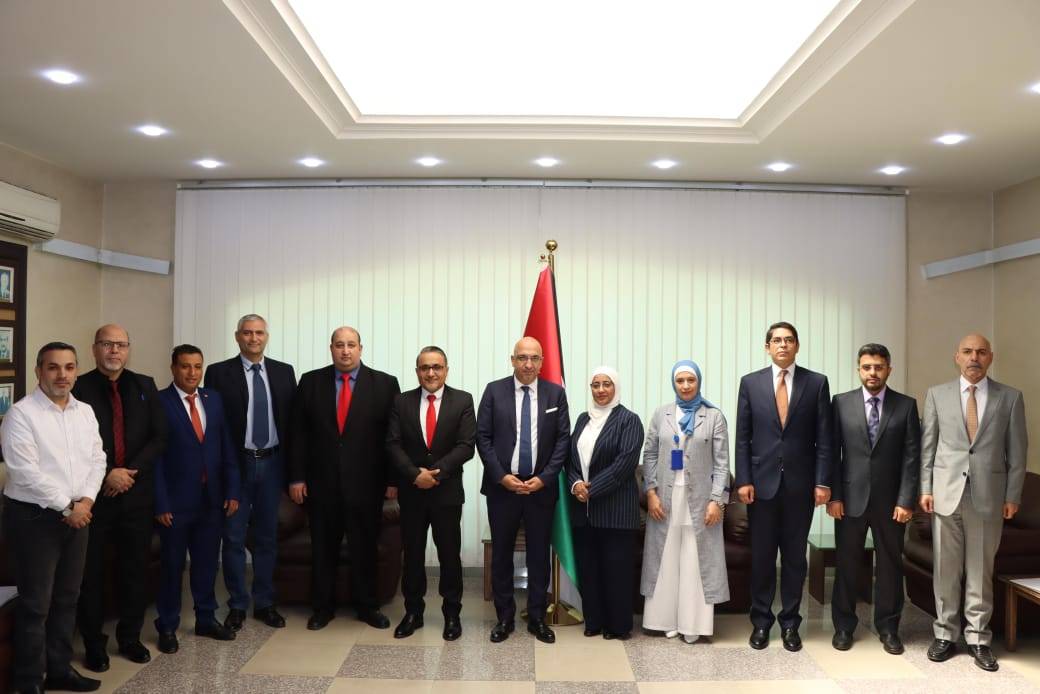 أمين عام وزراة التعليم العالي بالوكالة مساعدة يلتقي عدداً من المستشارين والملحقين الثقافيين العرب في عمان