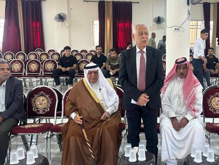 مندوبا عن الملك وولي العهد العيسوي يعزي عشيرة المهيرات