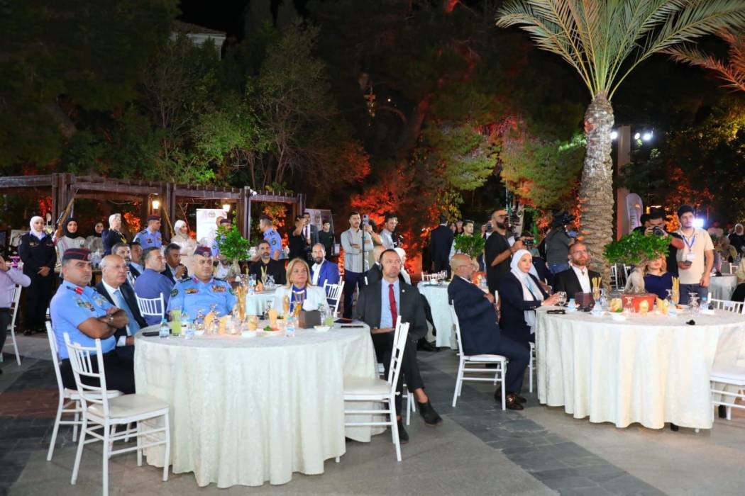 إدارة مراكز الإصلاح والتأهيل تطلق الحملة التسويقية فرصة ثانية بروح جديدة لدعم وتسويق متجر مشغولات ومنتجات النزلاء صنع بعزيمة