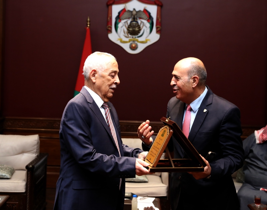 العيسوي الأردن يمضي، بقيادة الملك، في مسارات التحديث الشامل لبناء وطن قوي يليق بأبنائه