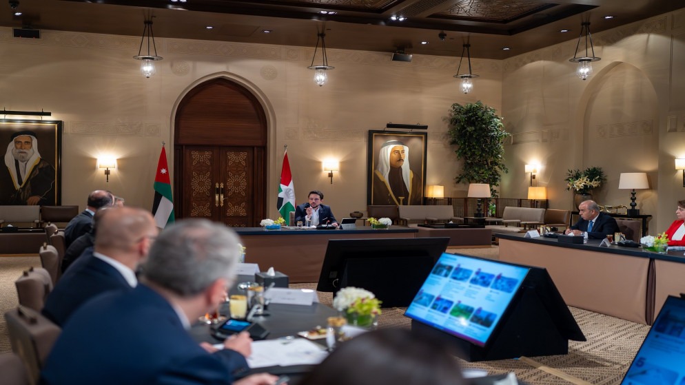 ولي العهد يشدد على أهمية دور القطاع الخاص في تبني أدوات الذكاء الاصطناعي