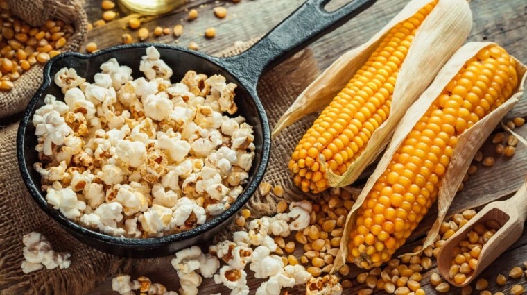 كيف ومتى فرقع الفشار لأول مرة