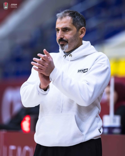 المدرب عوض أبو مازن يصنع التحوّل مع الفيصلي ويؤكد حضوره في كرة السلة الأردنية