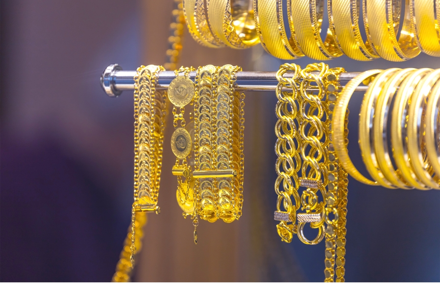   الذهب يواصل الارتفاع في السوق المحليةعيار 21 يسجل 10320 دينار للغرام