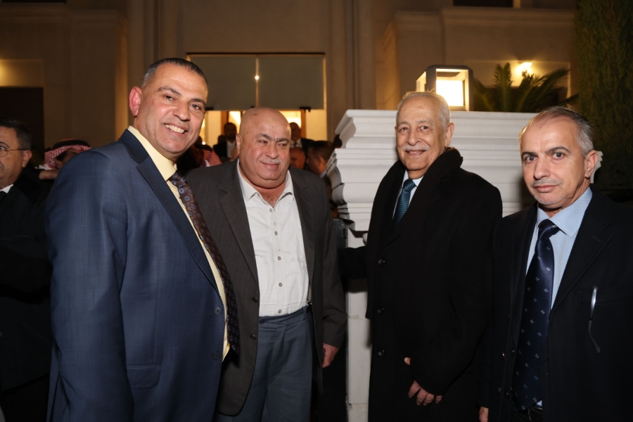 آل السخن - ديرابان يكرّمون رئيس الديوان الملكي 