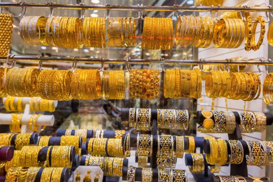 تراجع سعر غرام الذهب عيار 21 إلى 10040 دينار في السوق المحلية الخميس