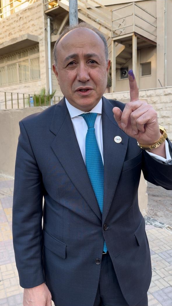 العطلة ثلاثة أيام وثلث  مقارنة بين العرف الاجتماعي والسؤال السياسي