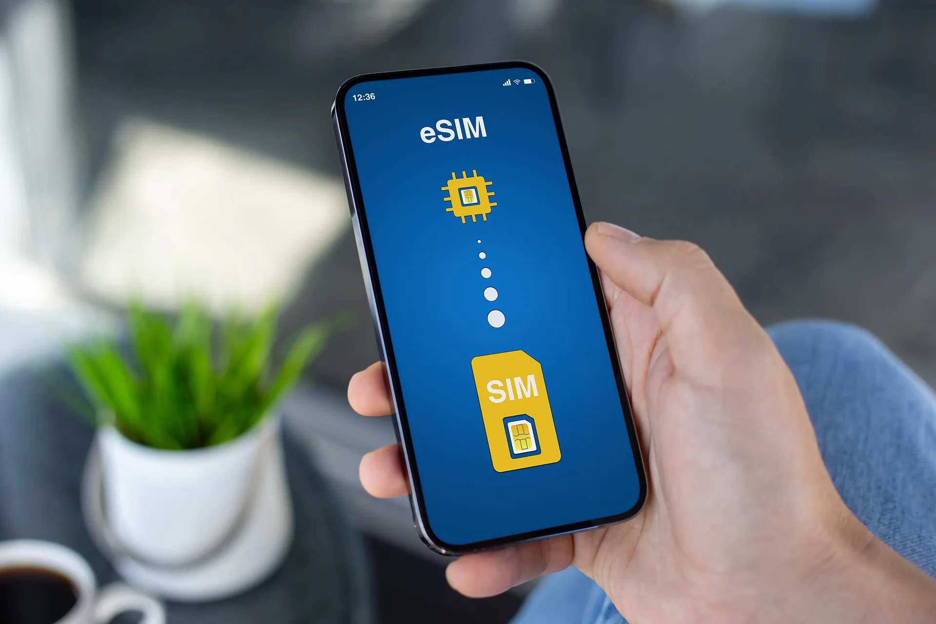 Apples iPhone to Ditch Physical SIM Card in Strategic Shift