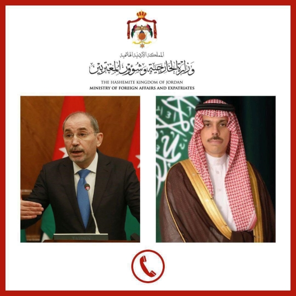 وزير الخارجية يبحث مع نظيره السعودي التصعيد الخطير في المنطقة وتداعياته