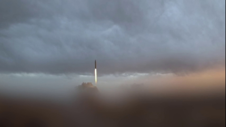 سماع دوي انفجارات في القدس بعد إنذارات من صواريخ إيرانية