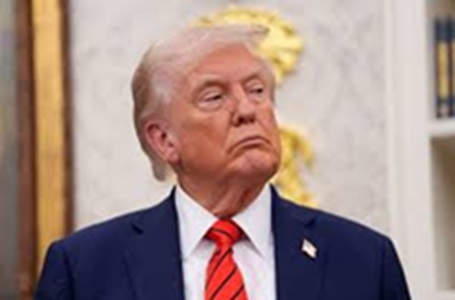 ترامب تمديد قرار تعليق ضرب المحطات النووية الإيرانية حتى 6 نيسان