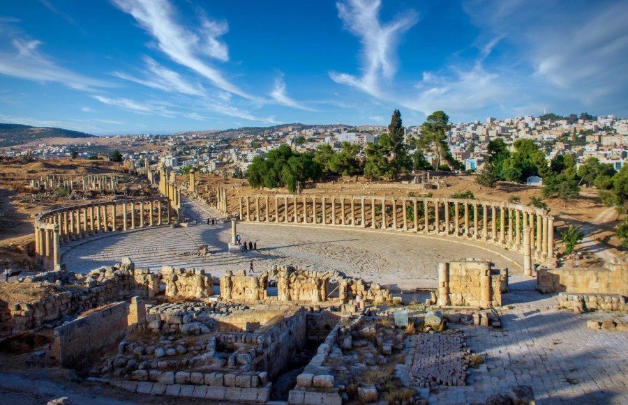 أجواء مستقرة اليوم وزخات متوقعة الأحد في شمال ووسط المملكة