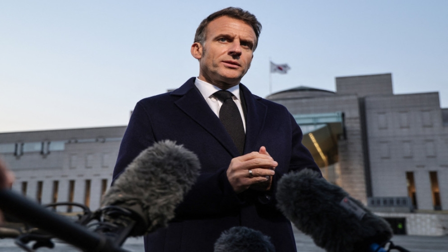 ماكرون الحرب لا تتيح حلا دائما للملف النووي الإيراني