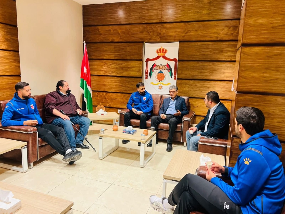 ‏رئيس  سلطة إقليم البتراء يستقبل لاعبي المنتخب الوطني 