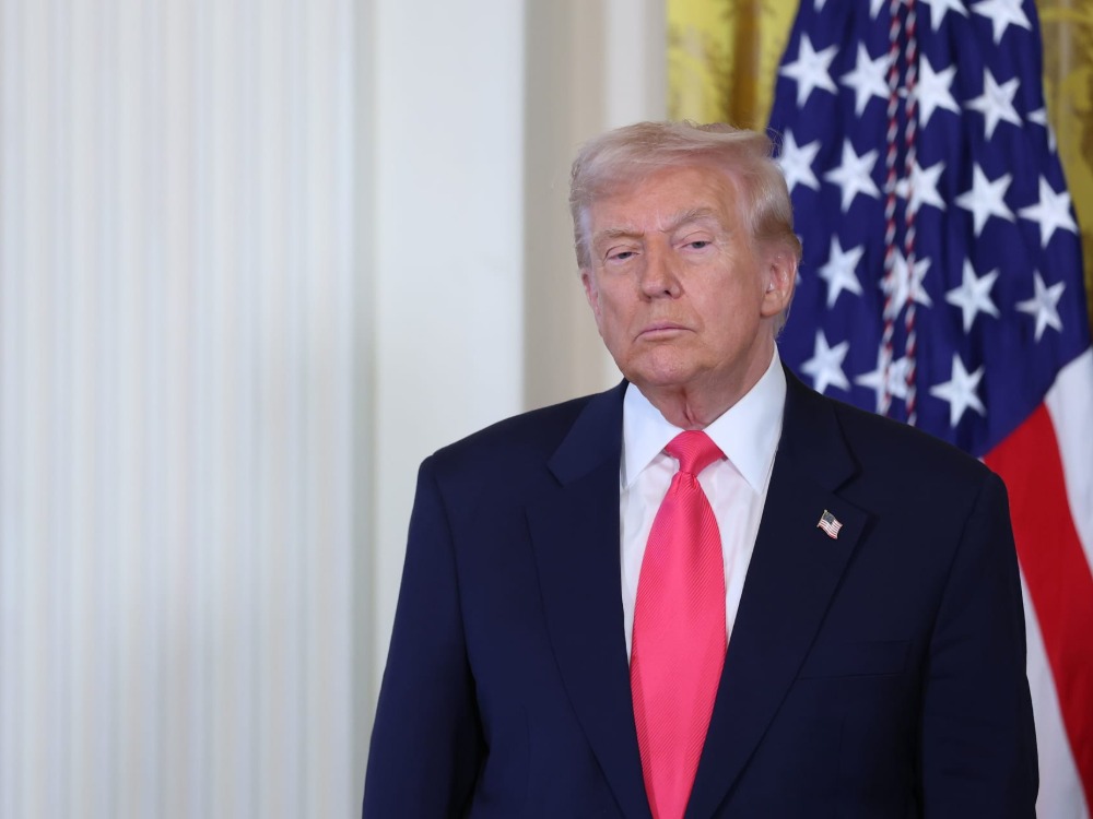 ترامب يتهم إيران بانتهاك وقف إطلاق النار مع اقتراب نهاية الهدنة