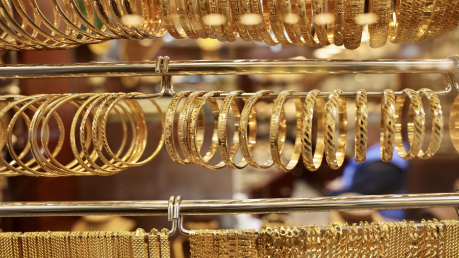 انخفاض سعر غرام الذهب عيار 21 محليا الثلاثاء إلى 925 دينارا